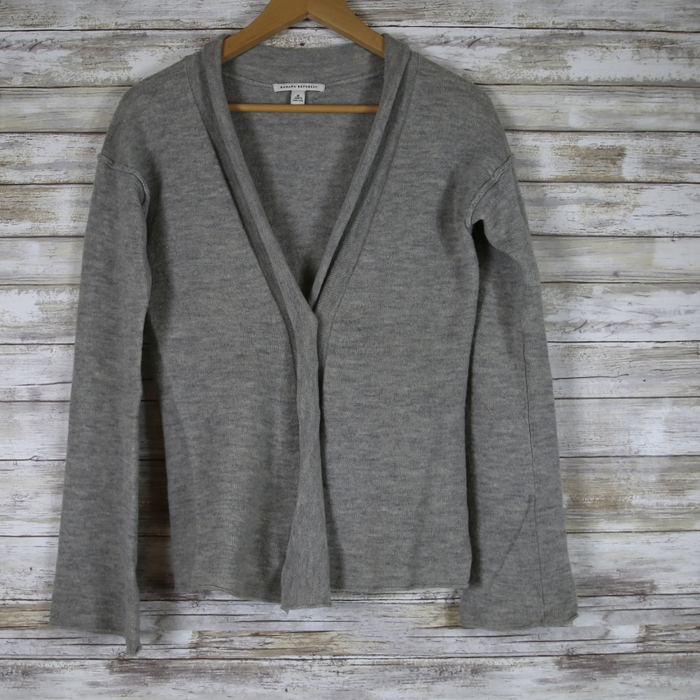 Banana Republic Gray Cardigan sz Med